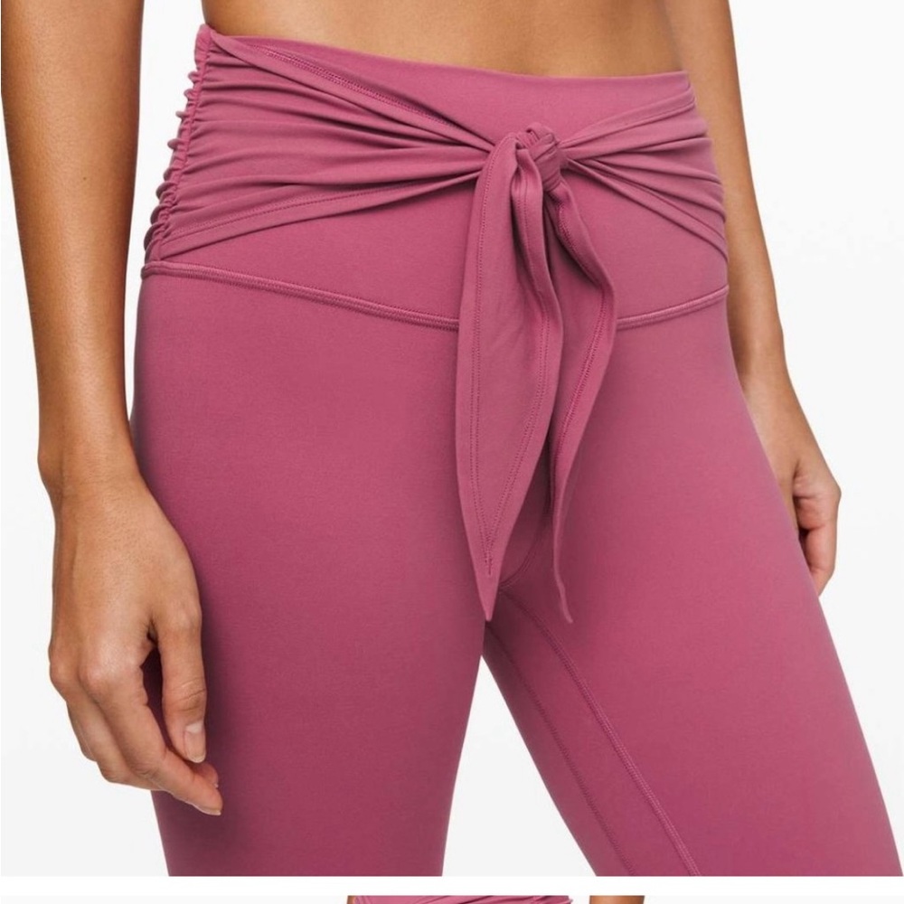 Lululemon Like New - Align Pant 28" Single Layer- Wrap Waist HR- Moss Rose- Sz 6